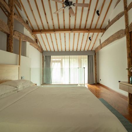 July Bamboo Hostel Deqing Eksteriør billede