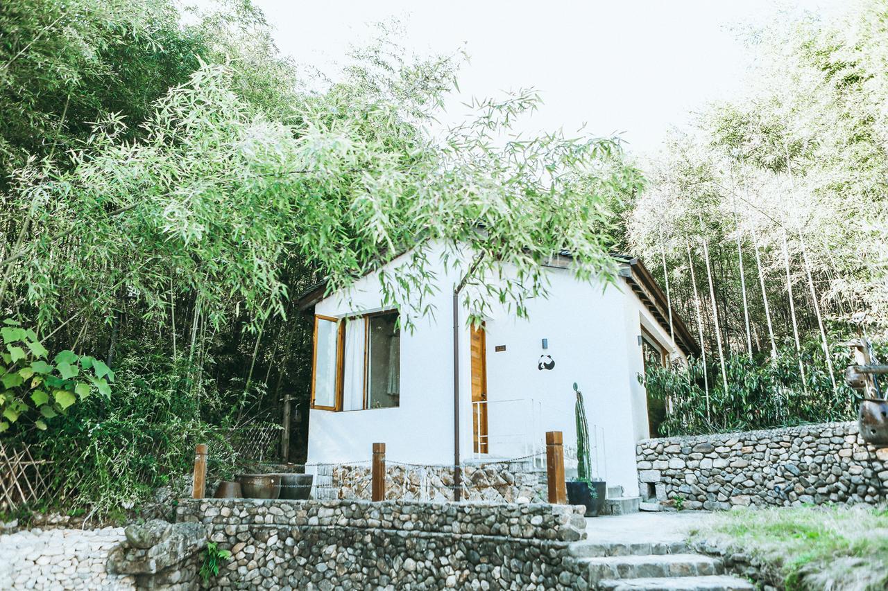 July Bamboo Hostel Deqing Eksteriør billede
